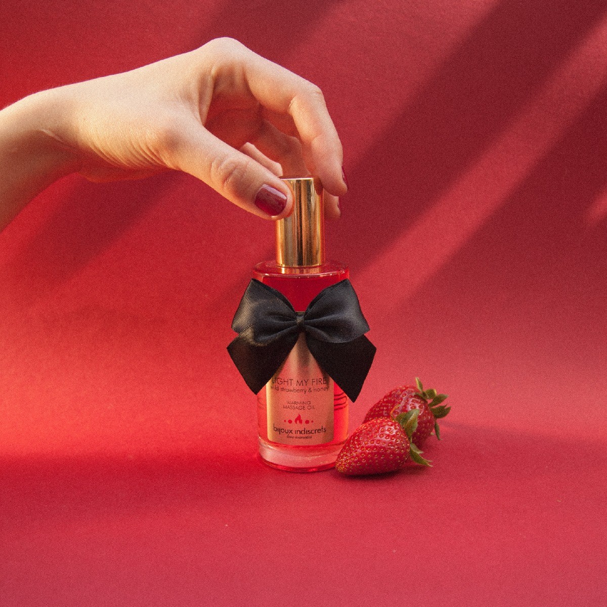 Bijoux Indiscrets Light My Fire - Wild Strawberry & Honey - Олія