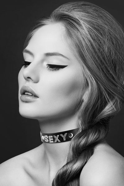 Bijoux Pour Toi Sexy - чокер із натуральної шкіри зі стразами